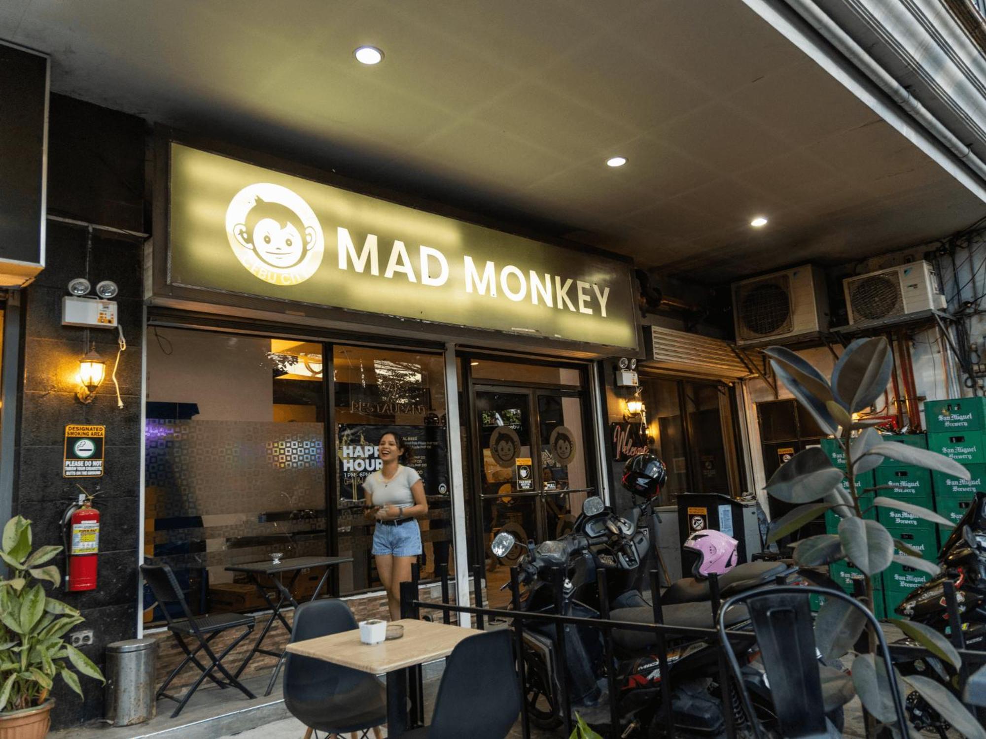 マッド モンキー ホステル セブ シティ セブ市 エクステリア 写真